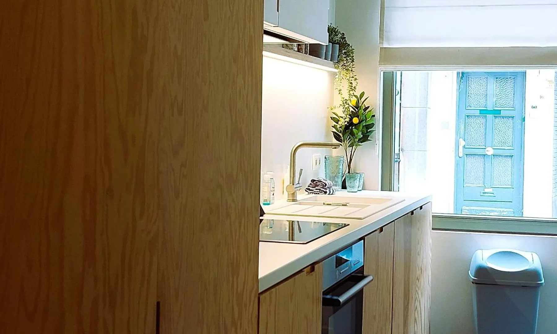 Cosy & Modern Historical Cottage In Old Town - Leon 4P Antwerp