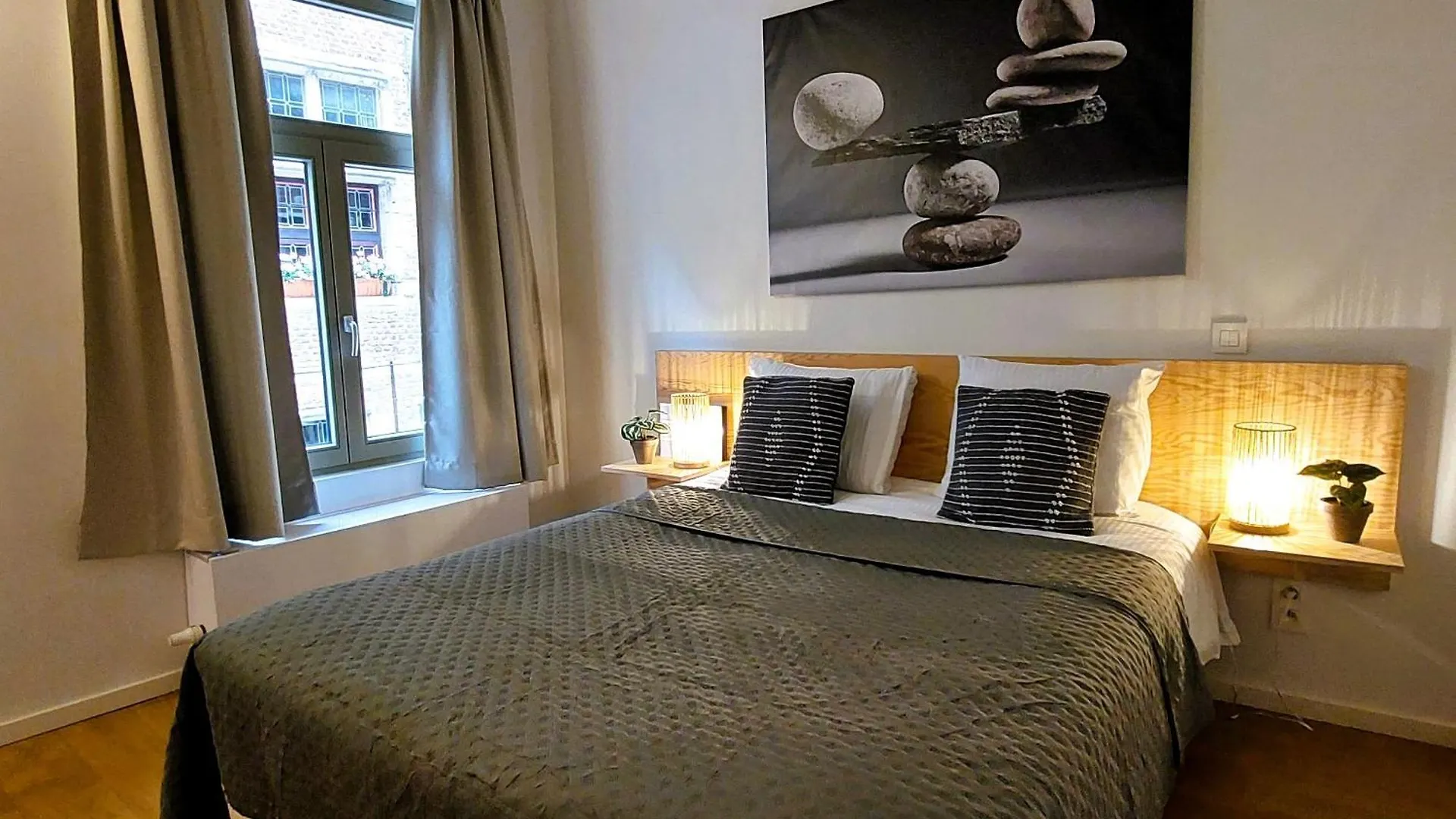 Cosy & Modern Historical Cottage In Old Town - Leon 4P Antwerp Belgium
